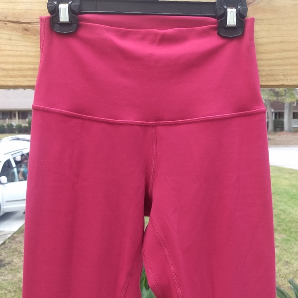 lululemon athletica Pants - Lululemon Aligns sz 4
